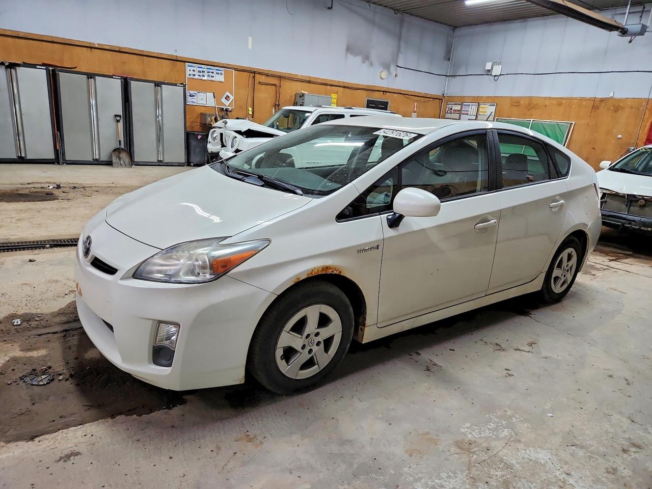 TOYOTA PRIUS 2011