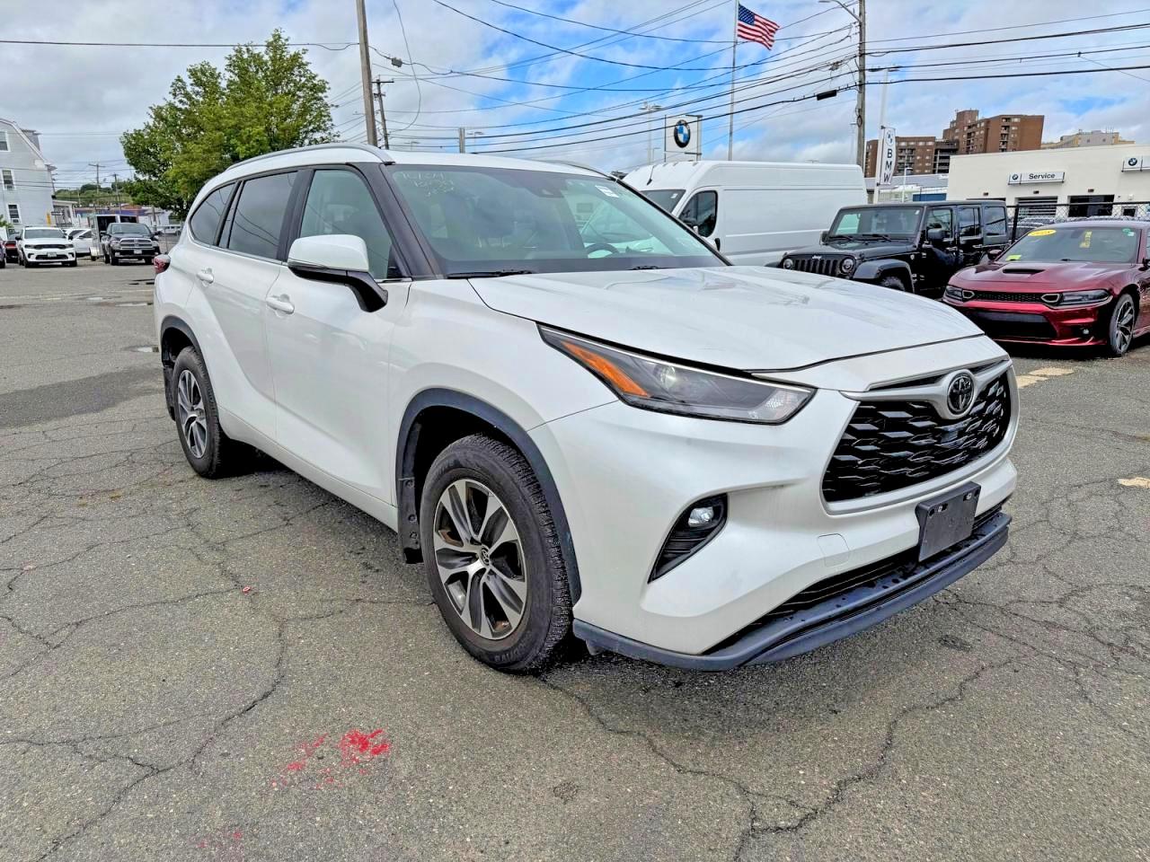 TOYOTA HIGHLANDER 2023