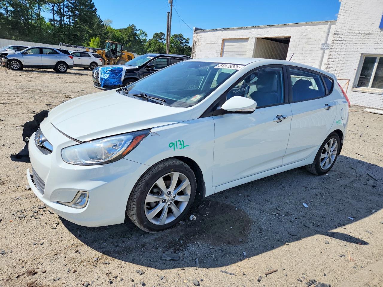 HYUNDAI ACCENT 2013