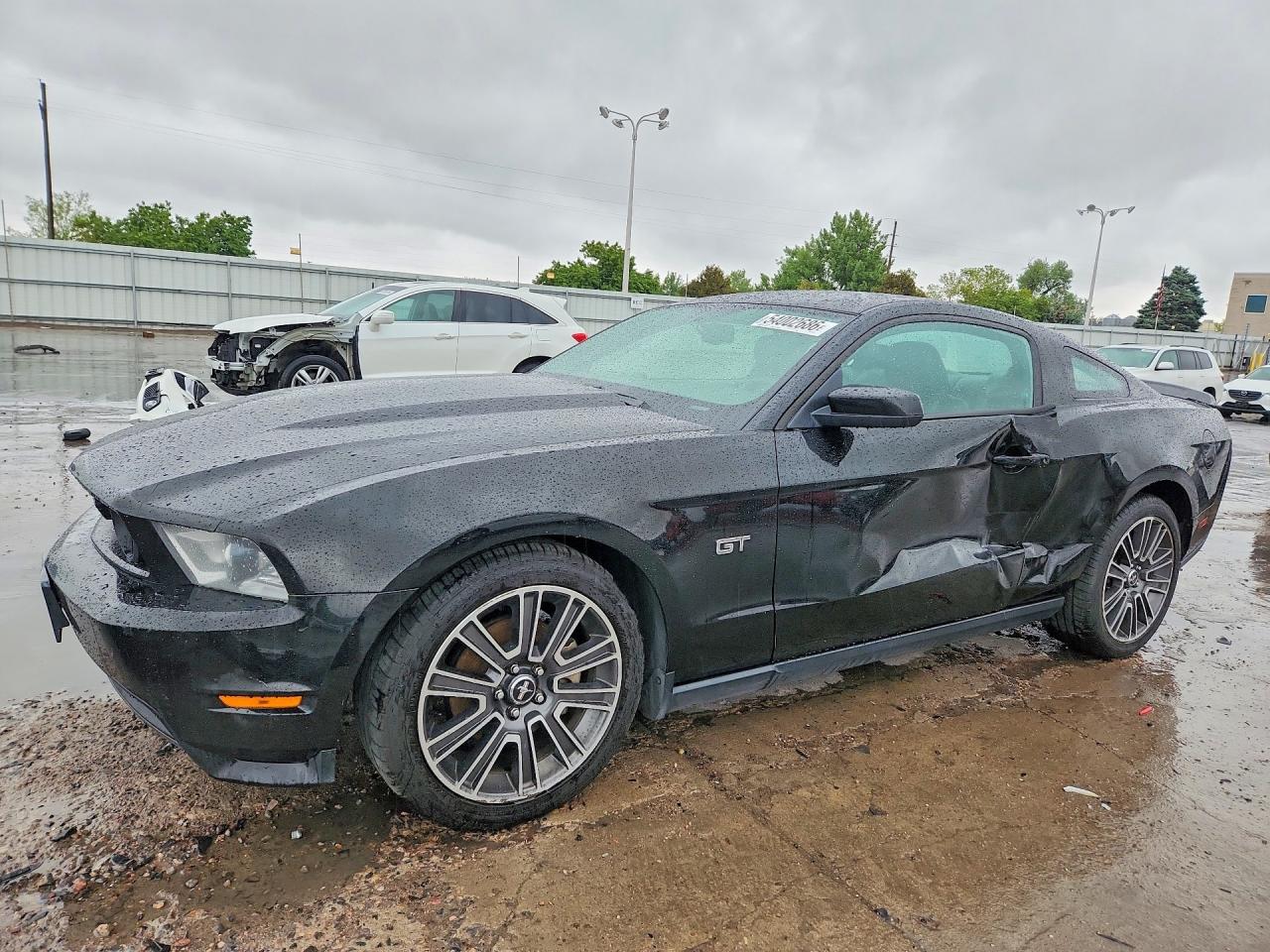 FORD MUSTANG 2010