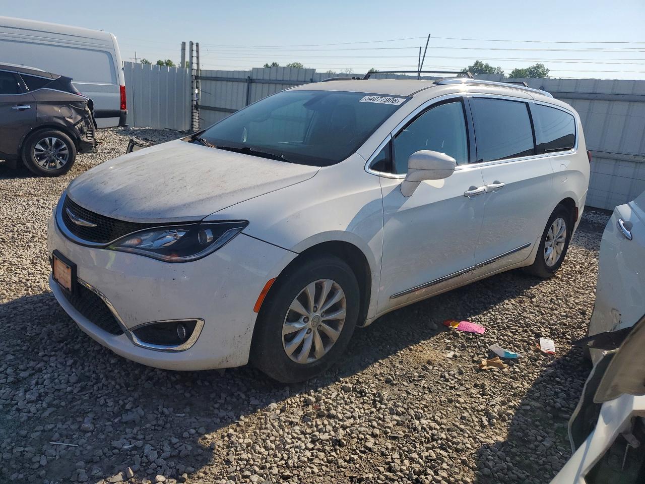 CHRYSLER PACIFICA 2018