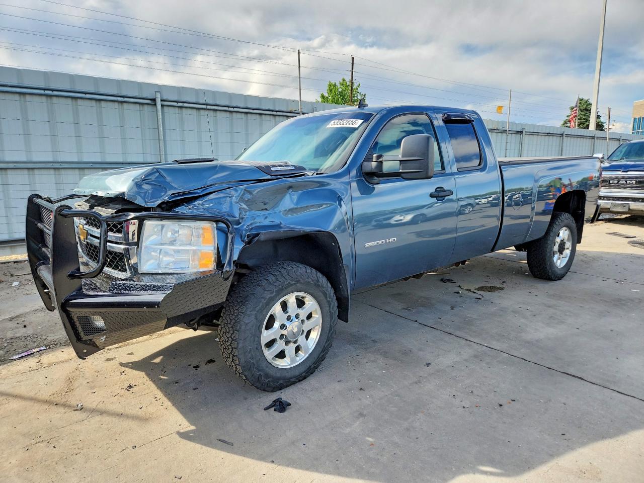 CHEVROLET SILVERADO 2011