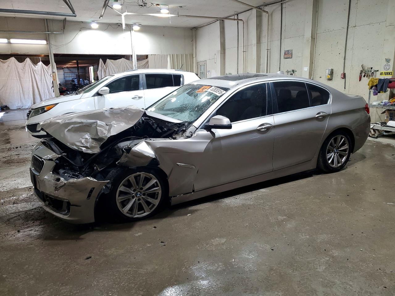 BMW 528 2015