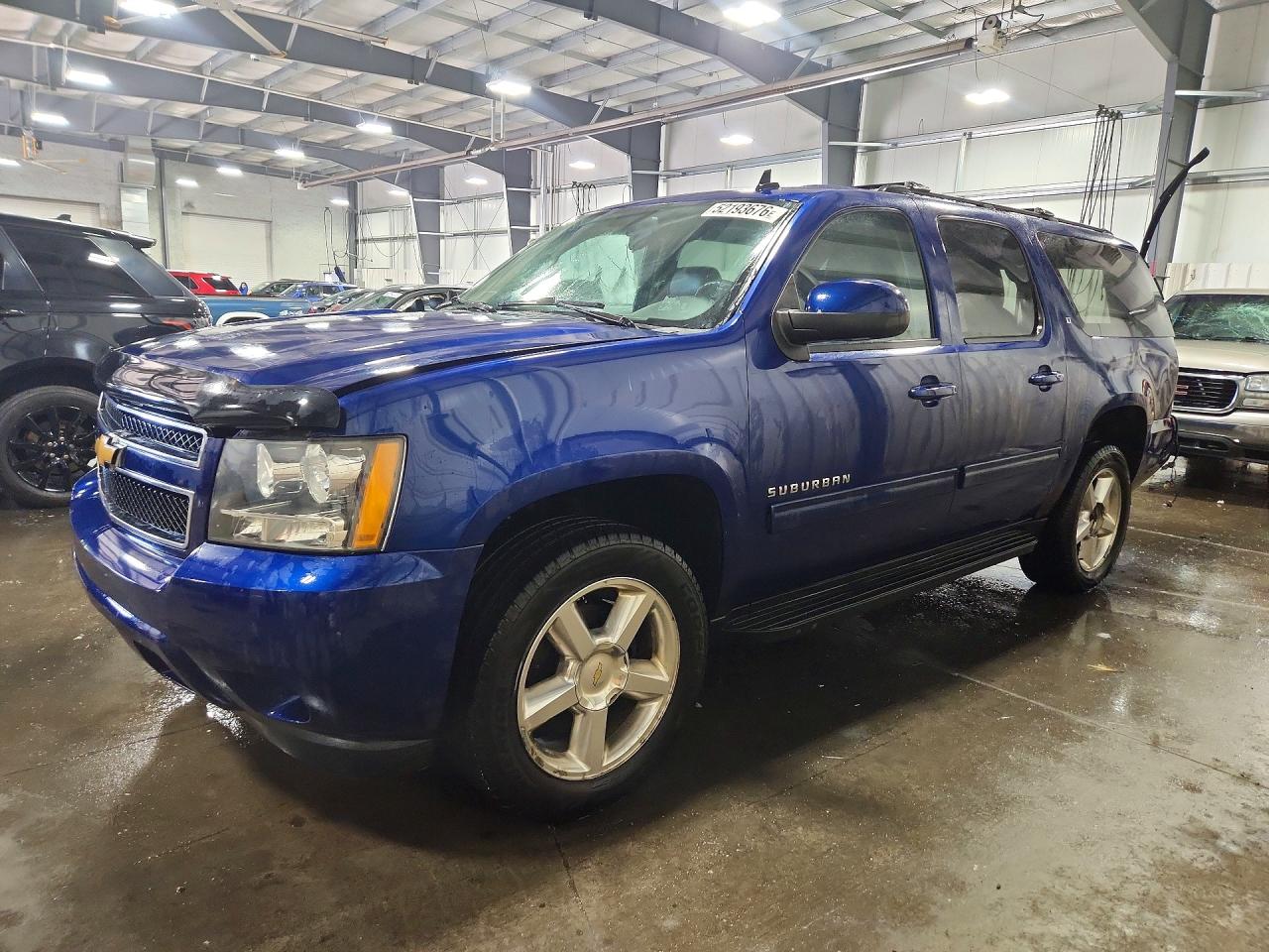 CHEVROLET SUBURBAN 2012