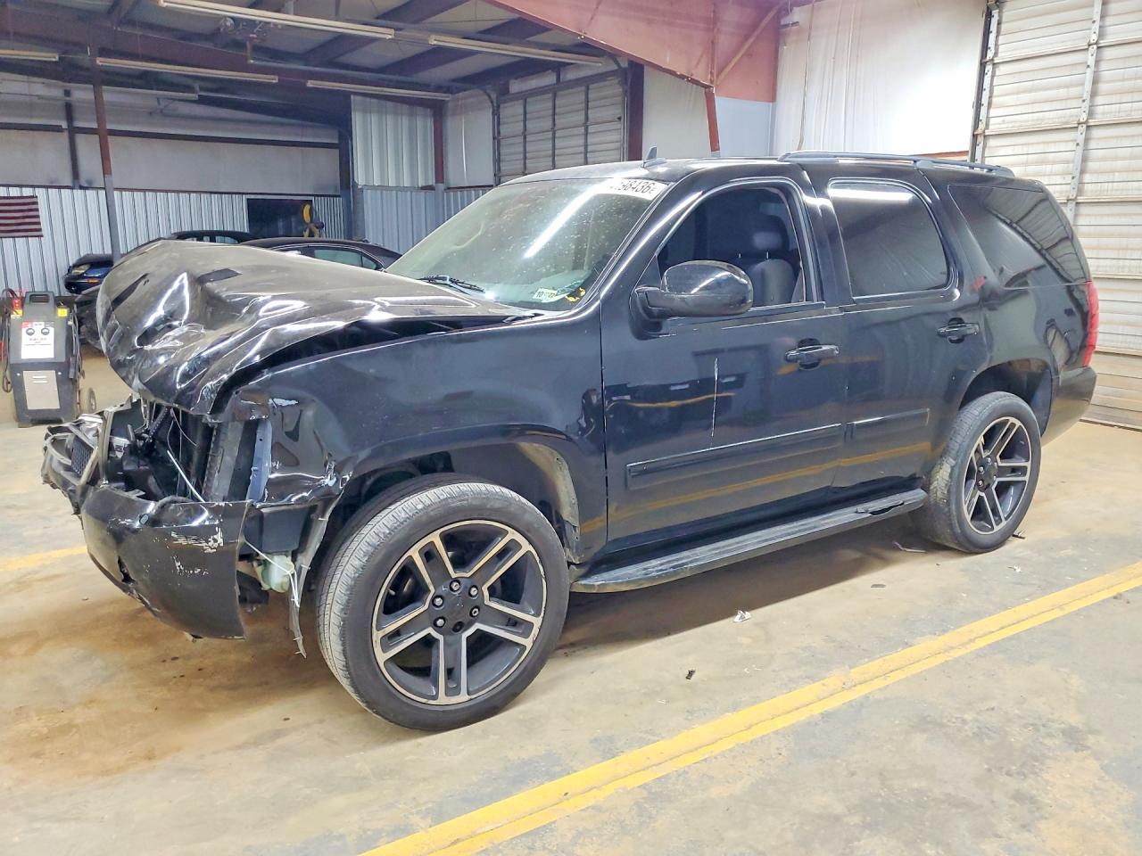 CHEVROLET TAHOE 2011
