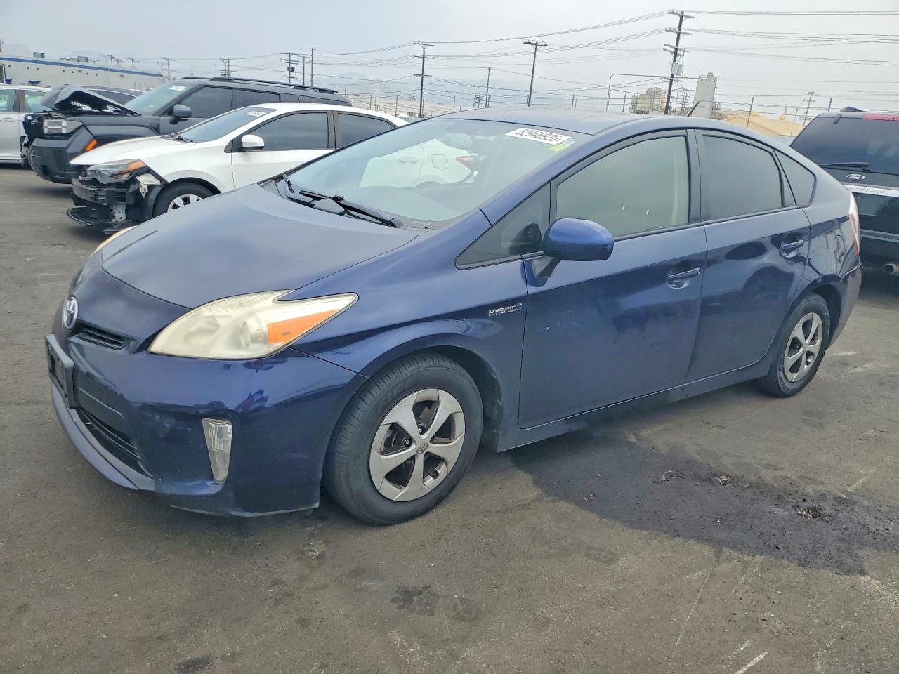 TOYOTA PRIUS 2013