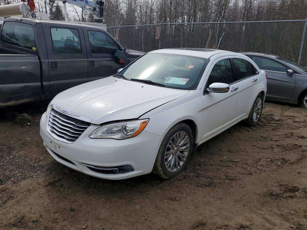 CHRYSLER 200 2012
