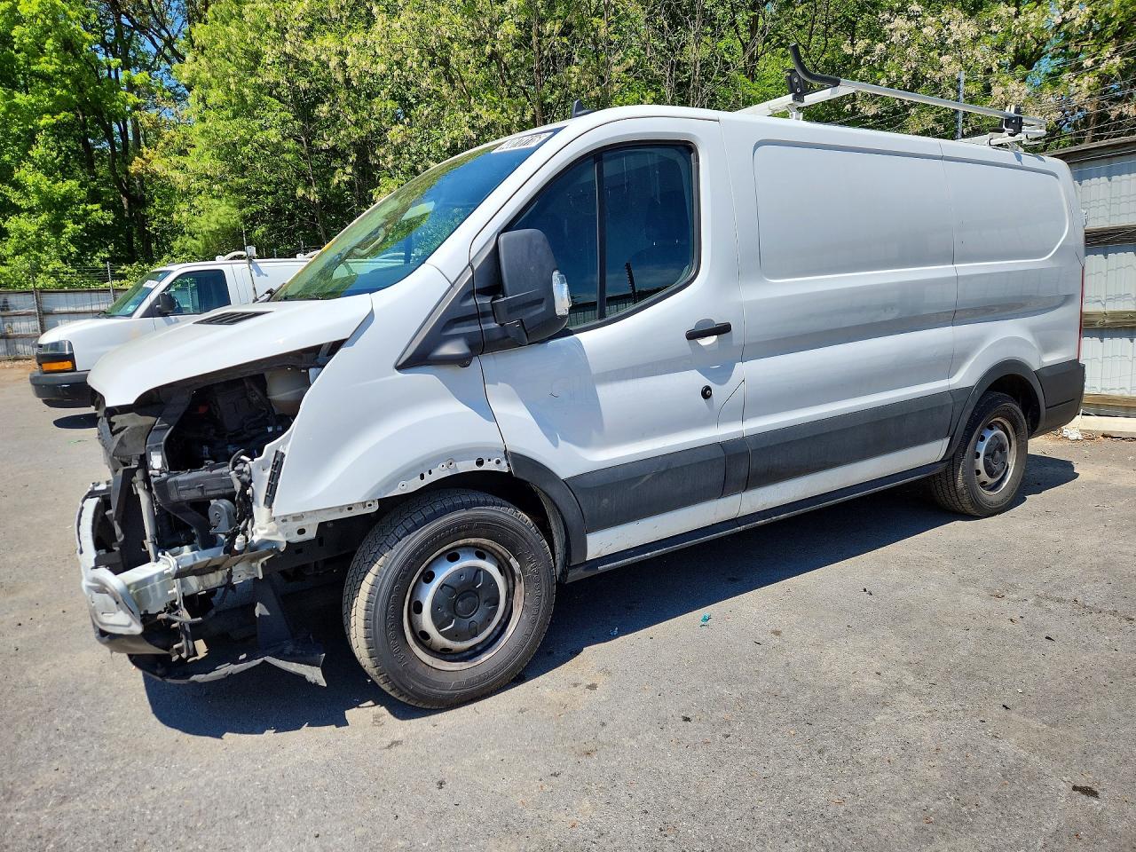 FORD TRANSIT 2023