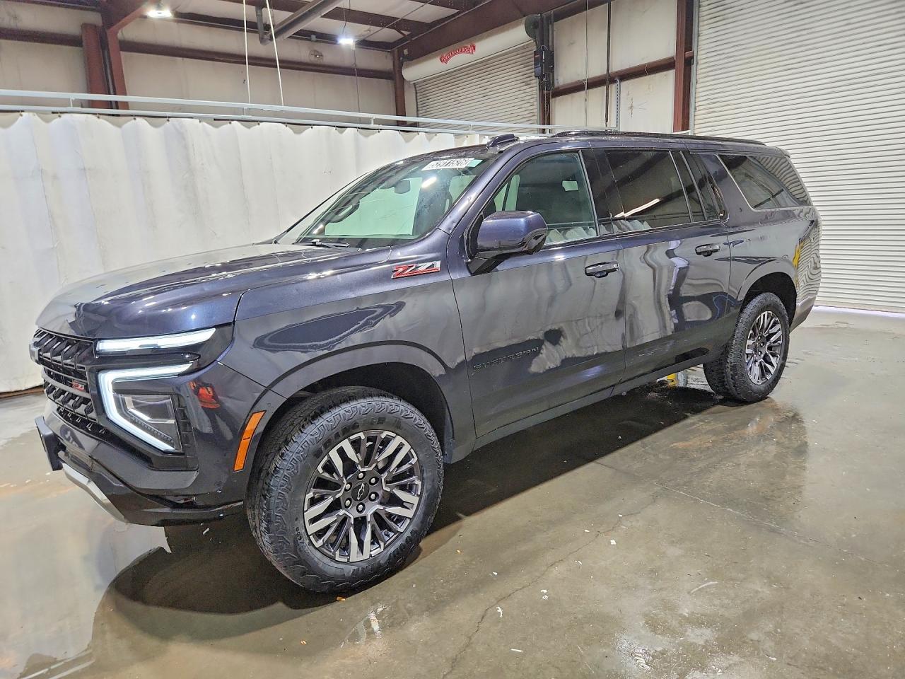 CHEVROLET SUBURBAN 2025