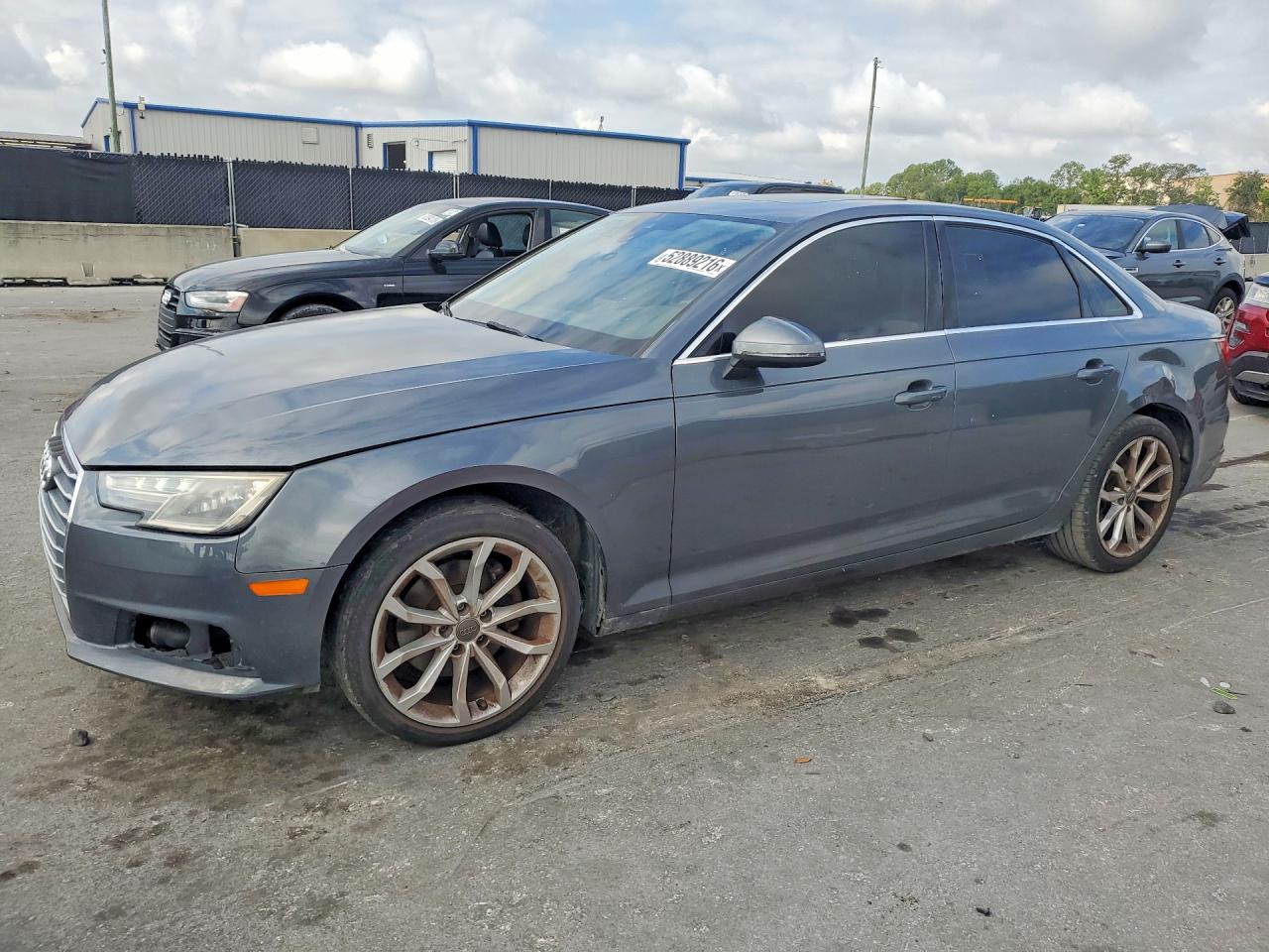 AUDI A4 2019