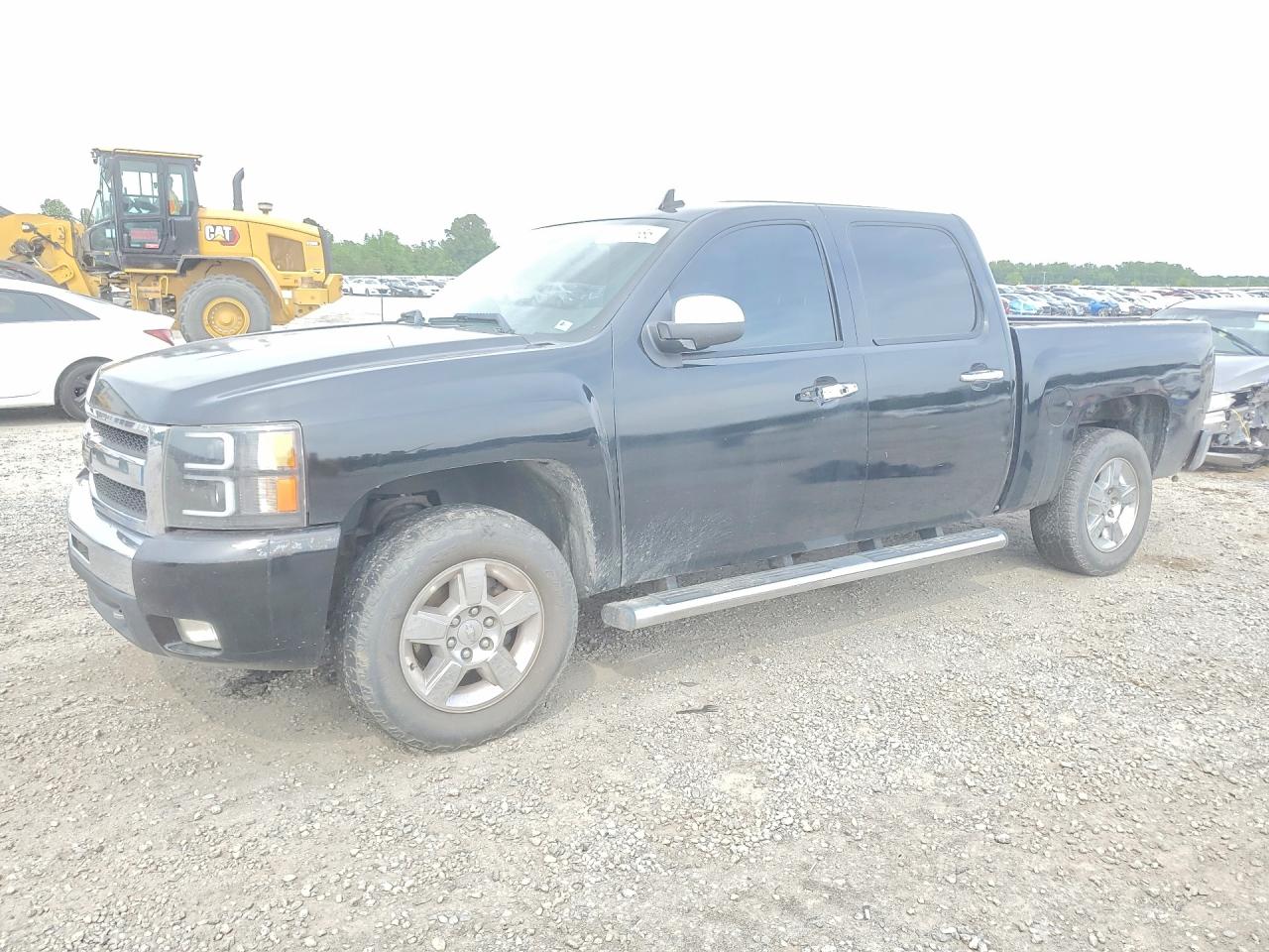 CHEVROLET SILVERADO 2011