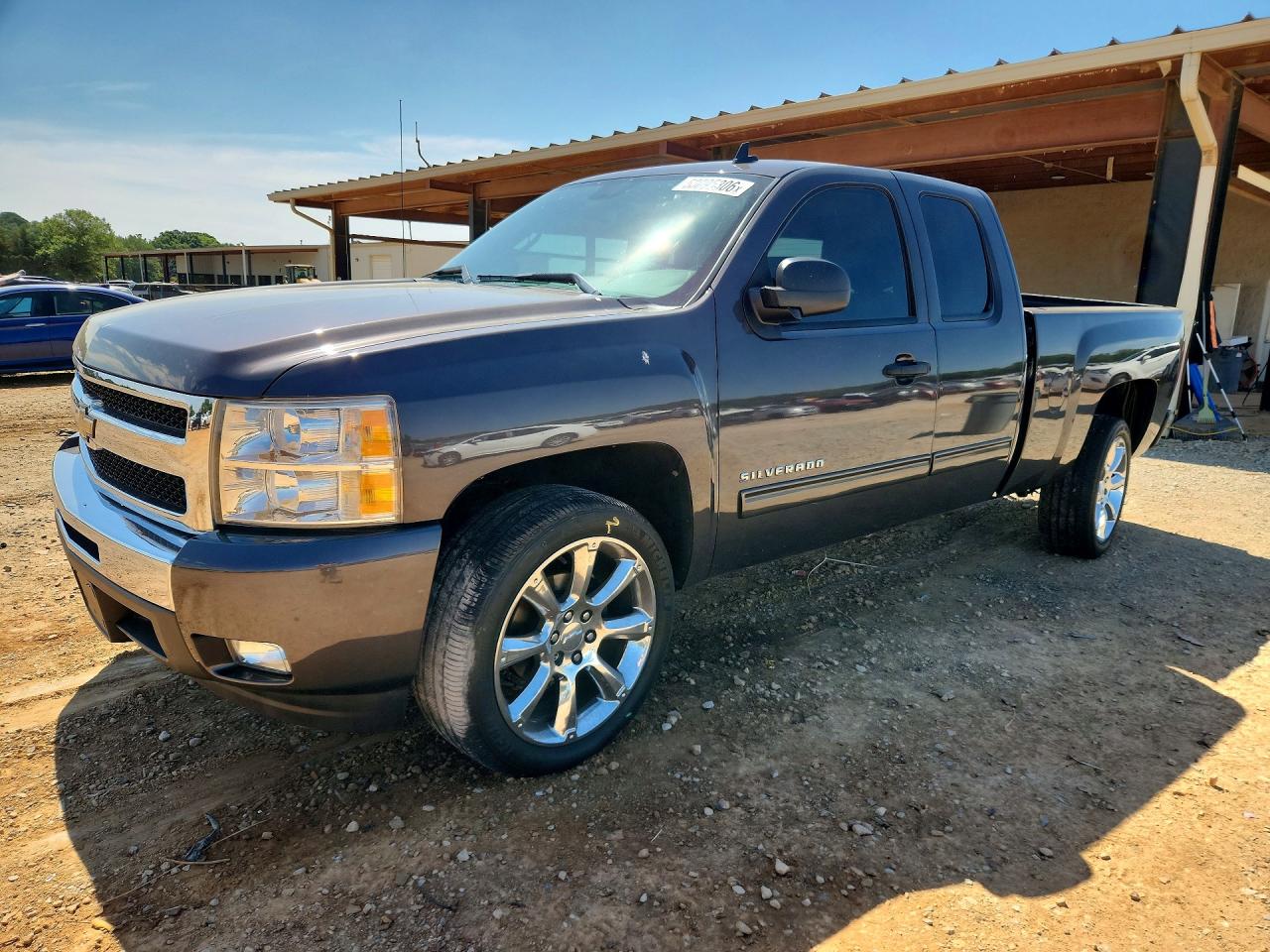 CHEVROLET SILVERADO 2011