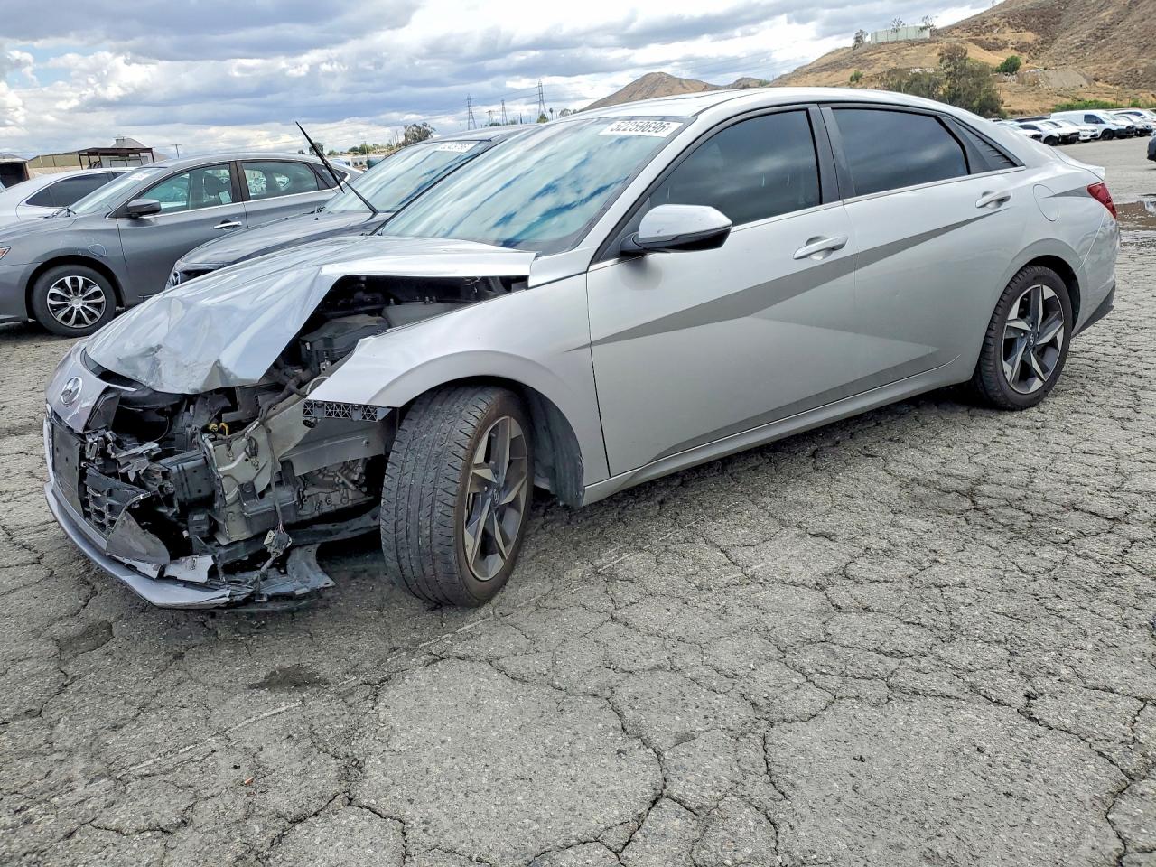 HYUNDAI ELANTRA 2022