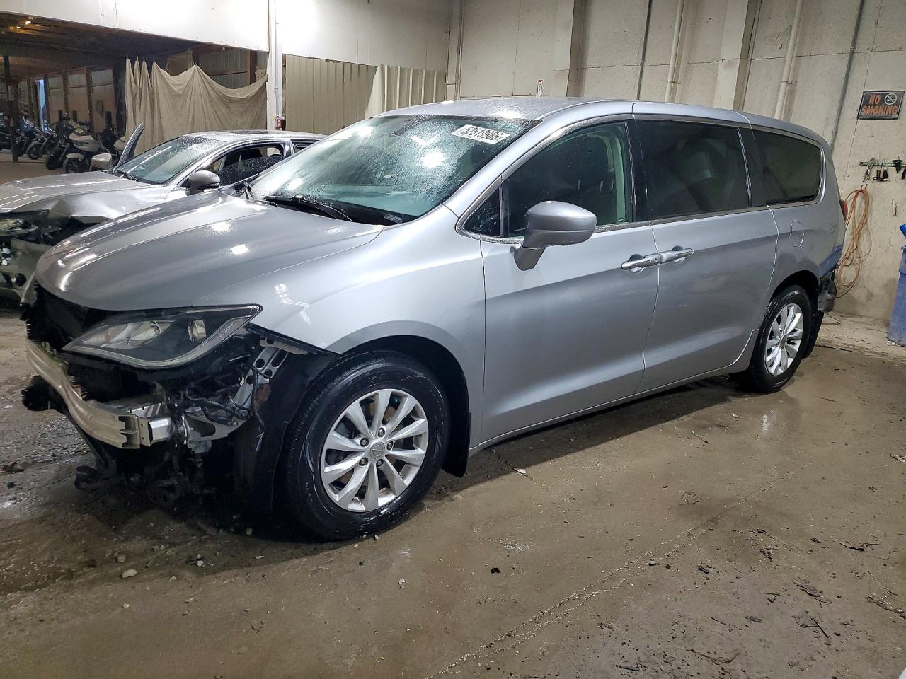 CHRYSLER PACIFICA 2018
