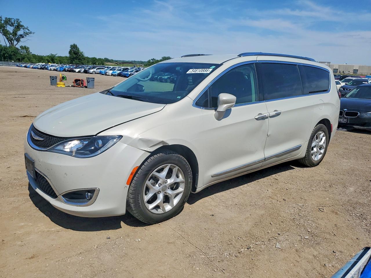 CHRYSLER PACIFICA 2017