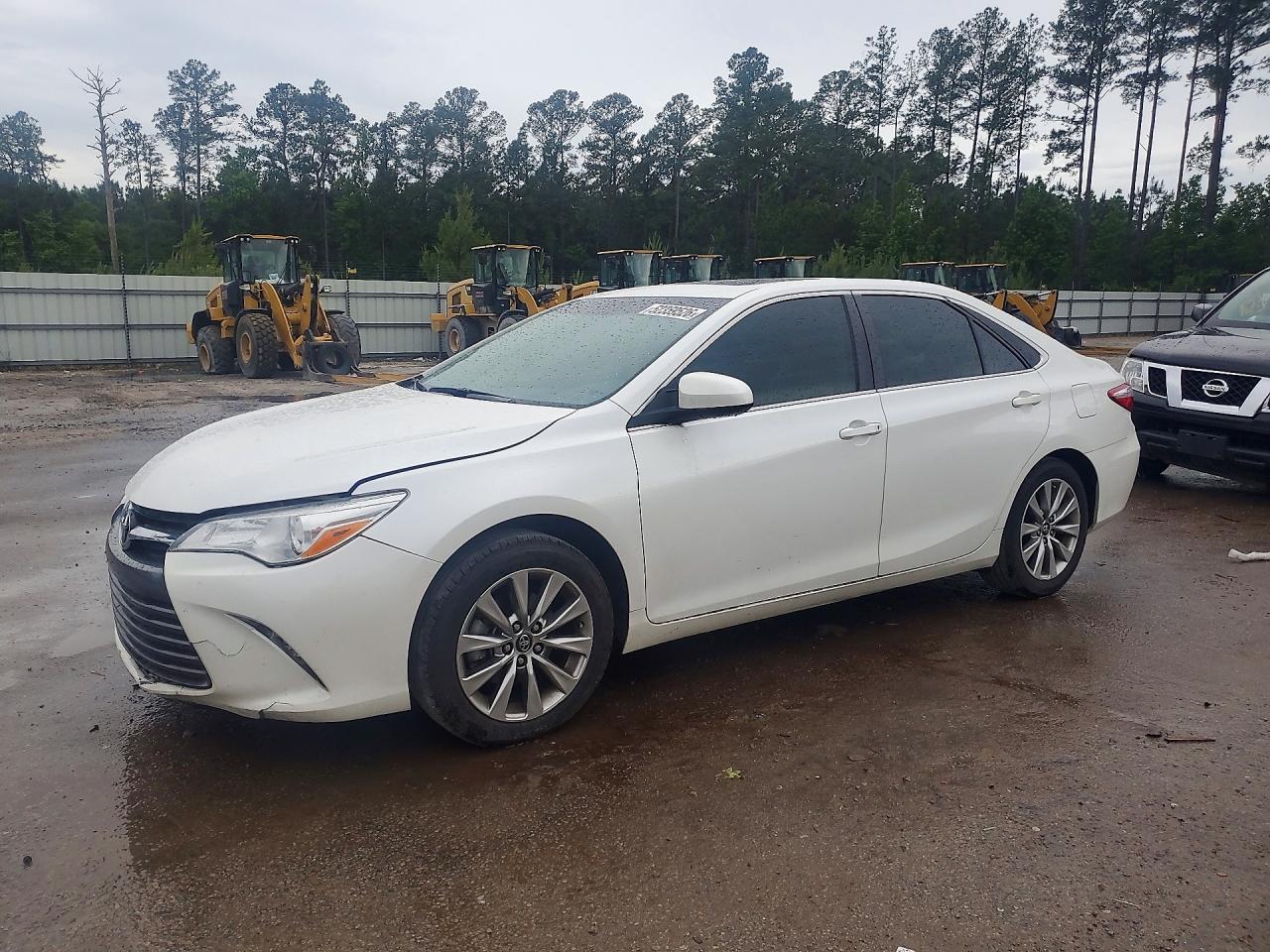 TOYOTA CAMRY 2016