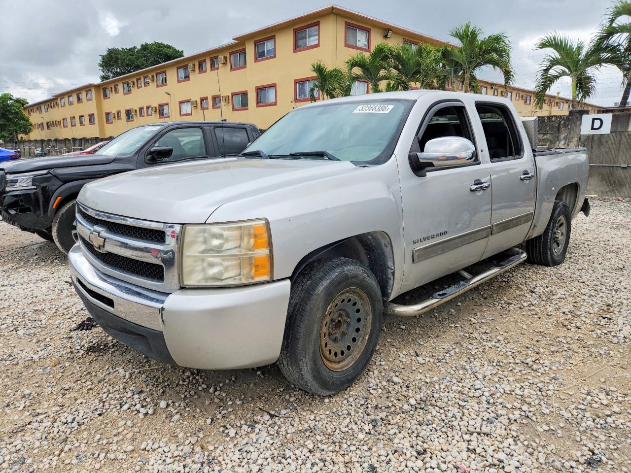 CHEVROLET SILVERADO 2011