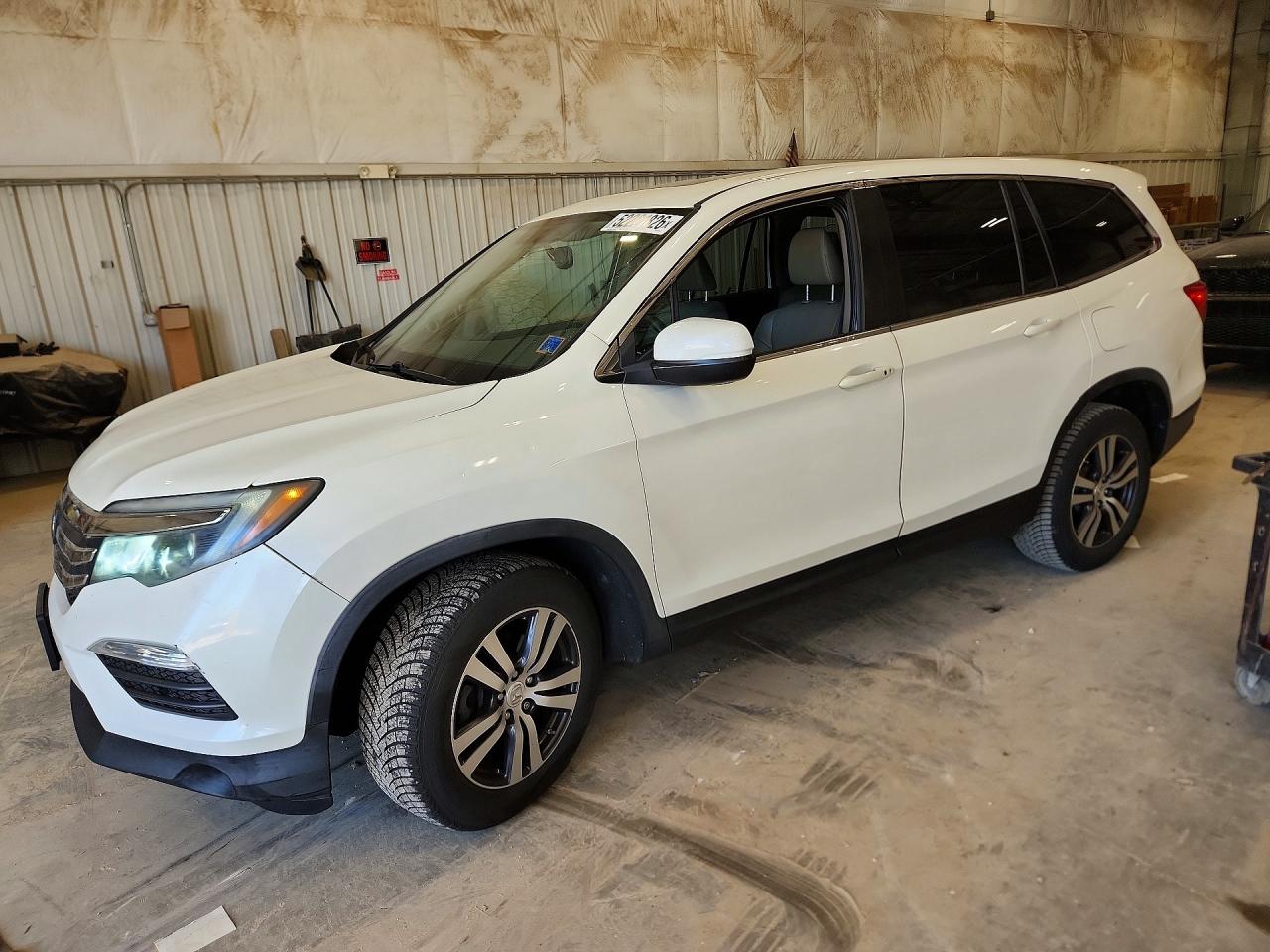 HONDA PILOT 2016