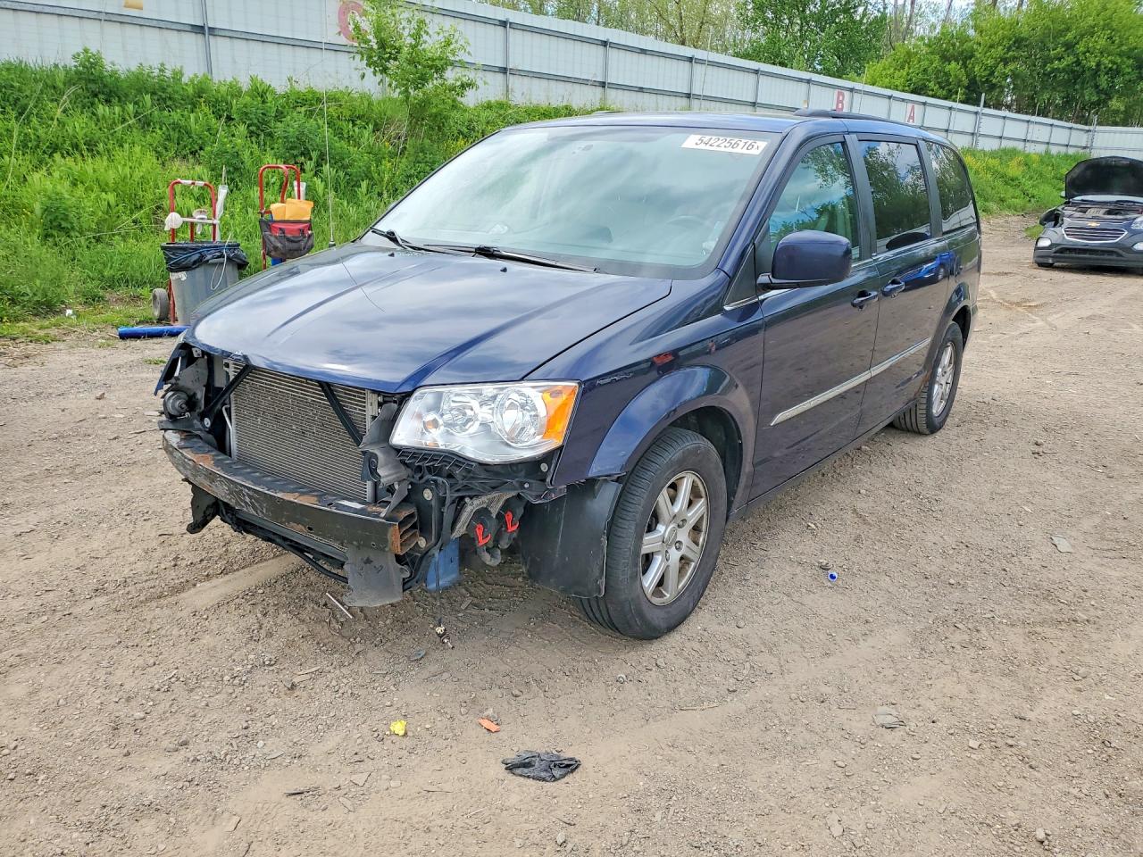 CHRYSLER TOWN & COUNTRY 2012