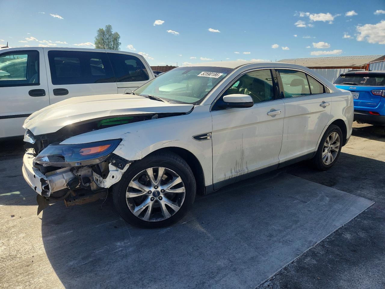 FORD TAURUS 2010