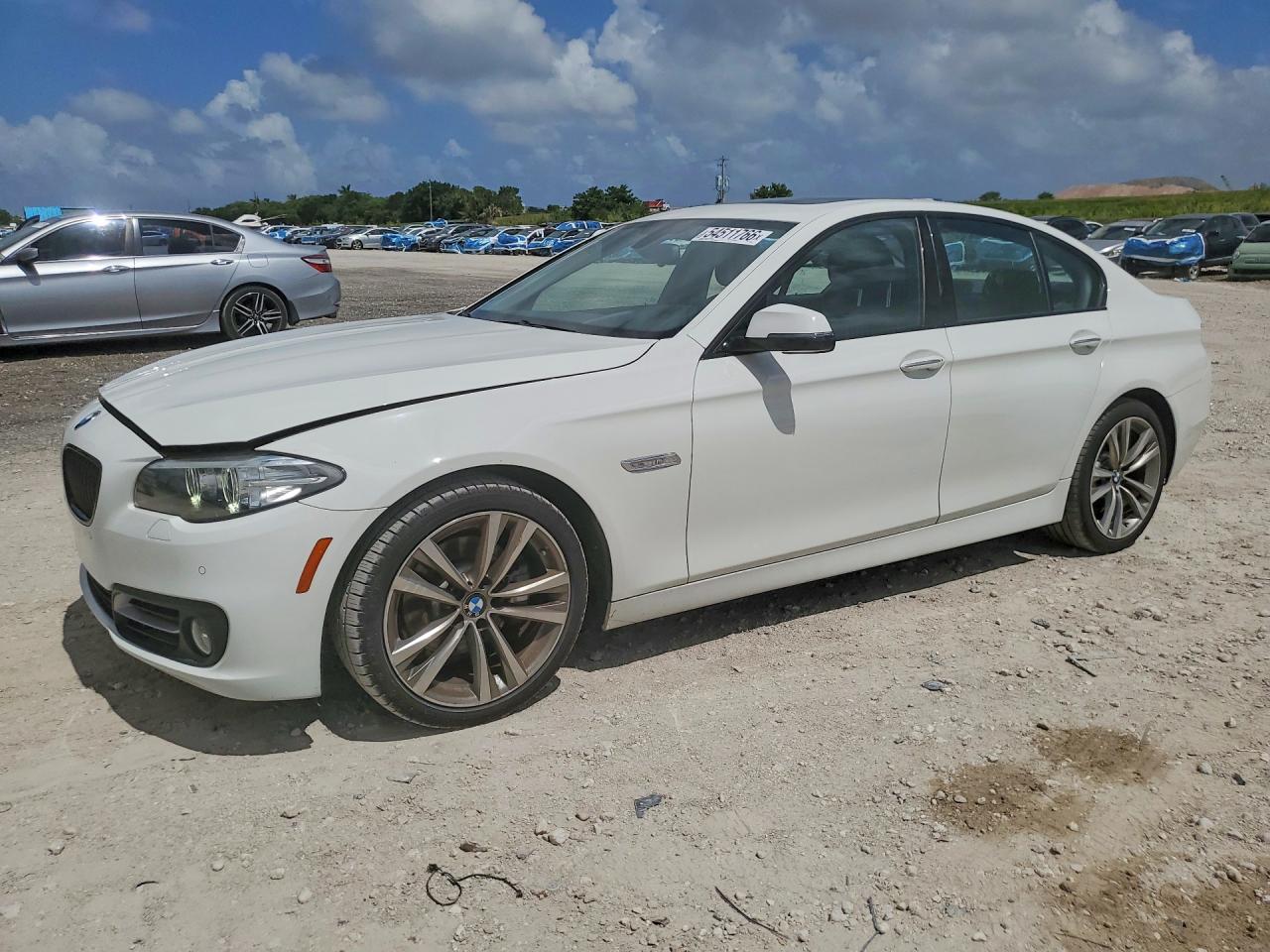 BMW 528 2016
