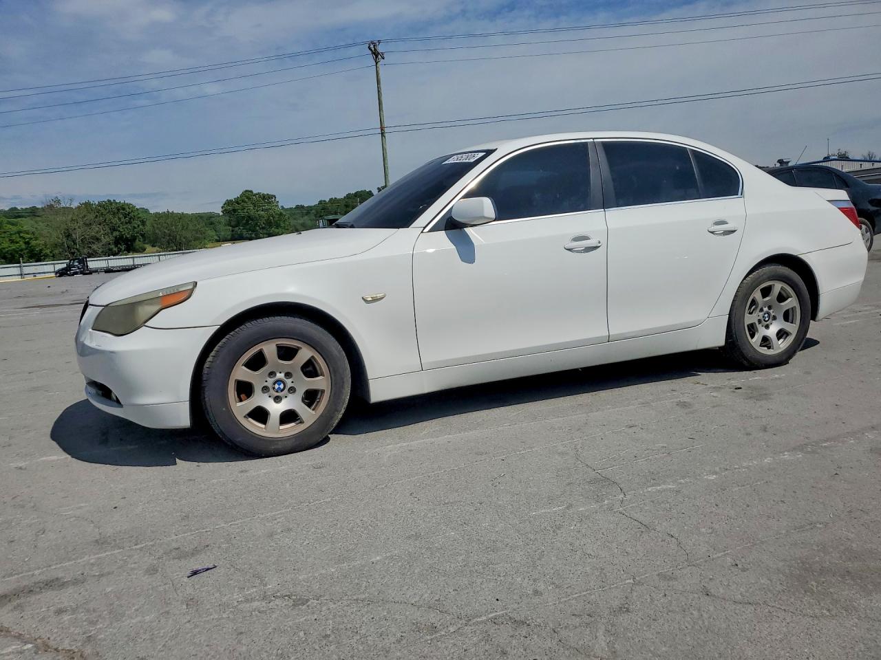 BMW 525 2004