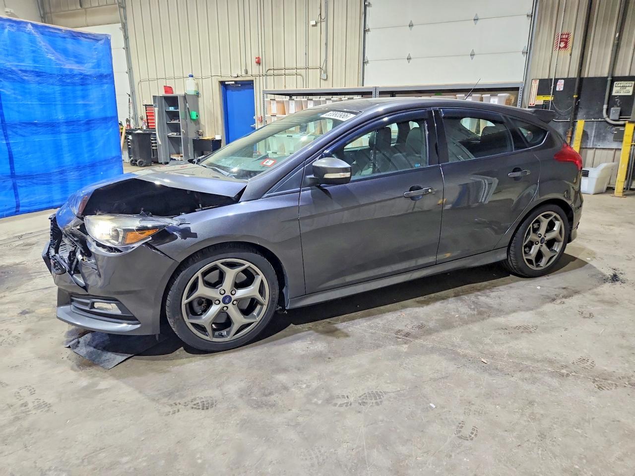 FORD FOCUS 2015