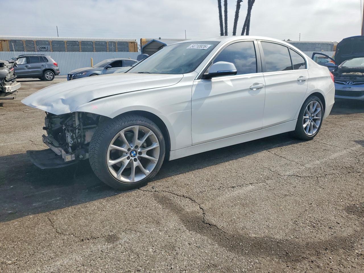 BMW 320 2015