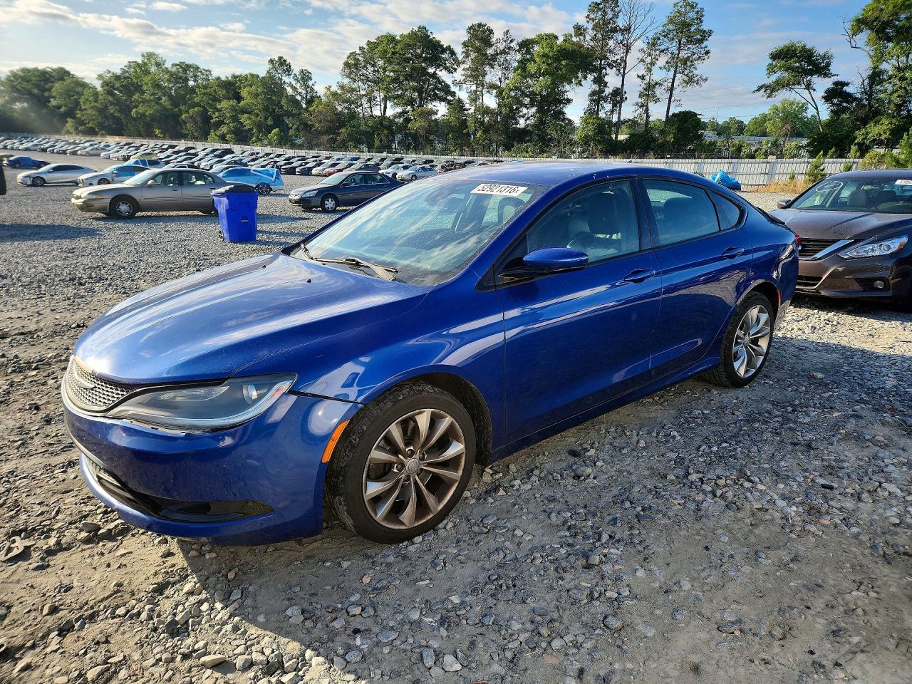CHRYSLER 200 2015