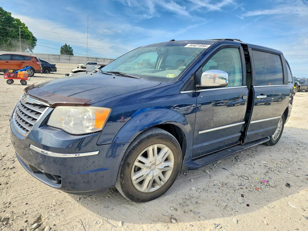 CHRYSLER TOWN & COUNTRY 2008