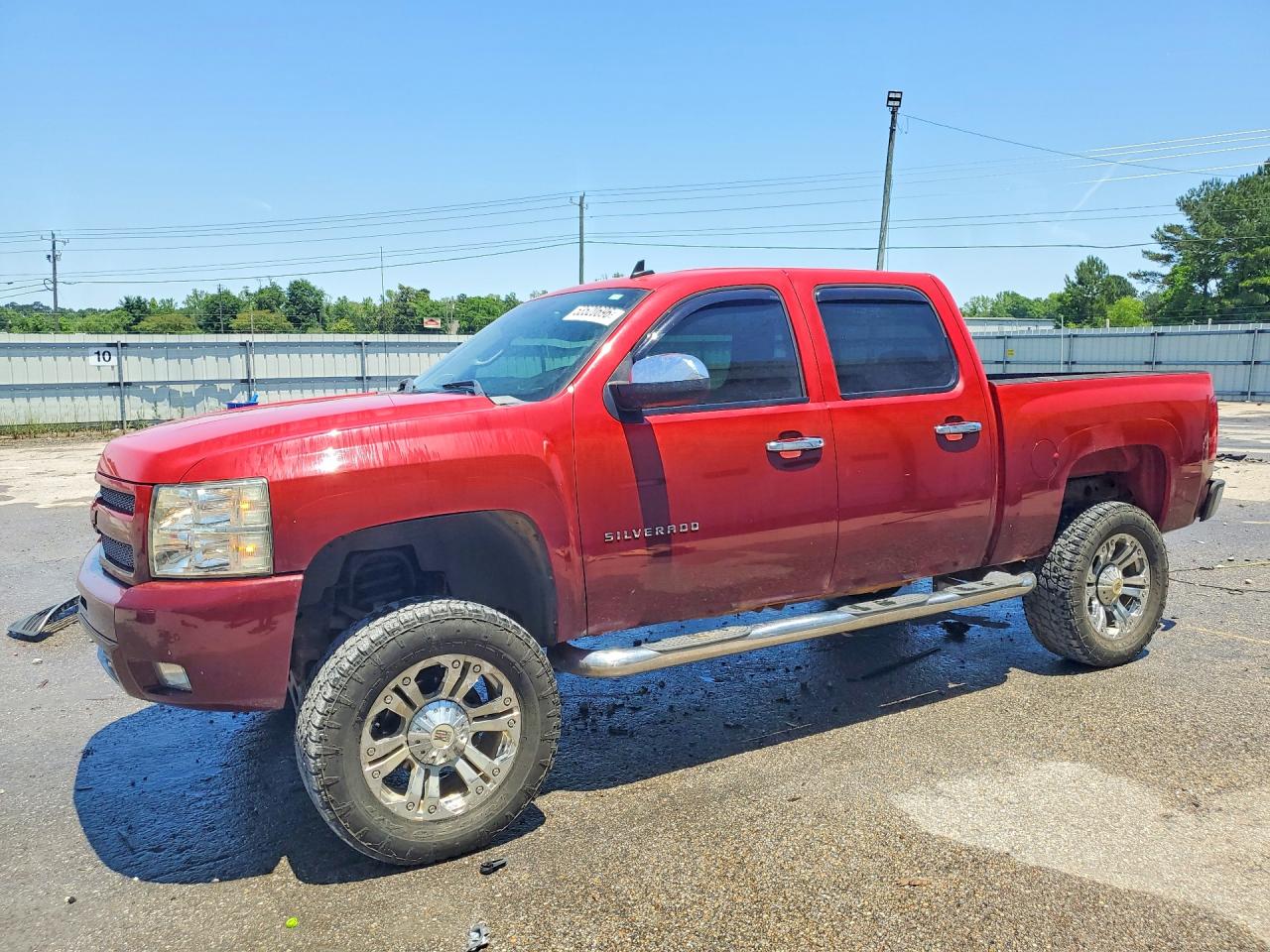 CHEVROLET SILVERADO 2011