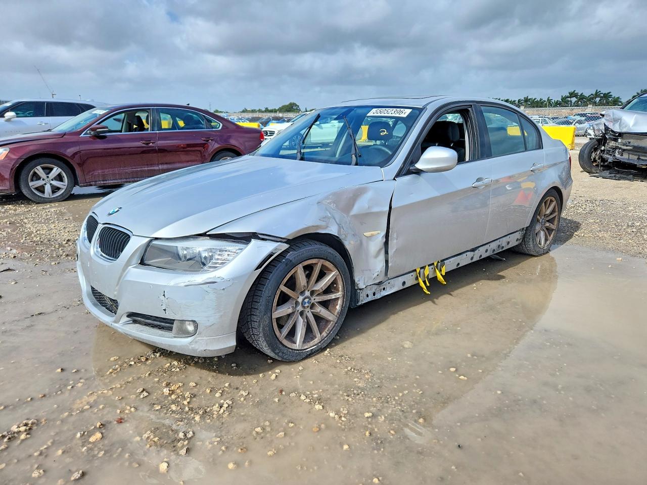 BMW 328 2011