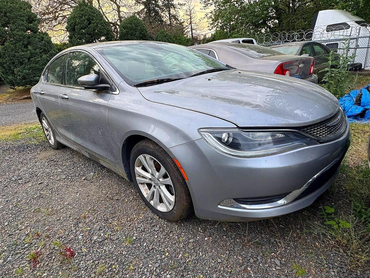 CHRYSLER 200 2015