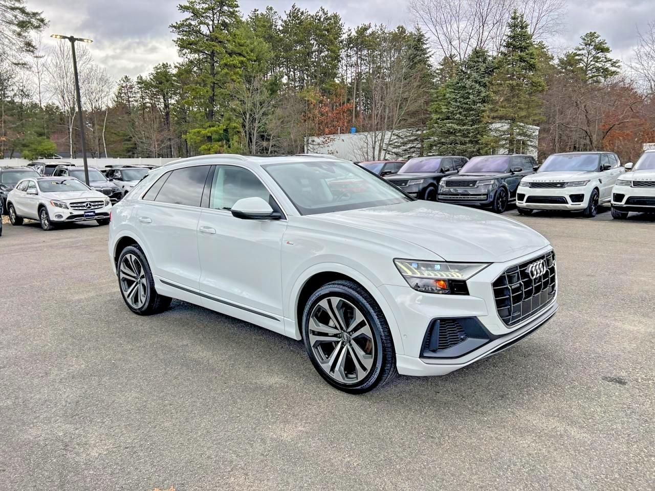 AUDI Q8 2020