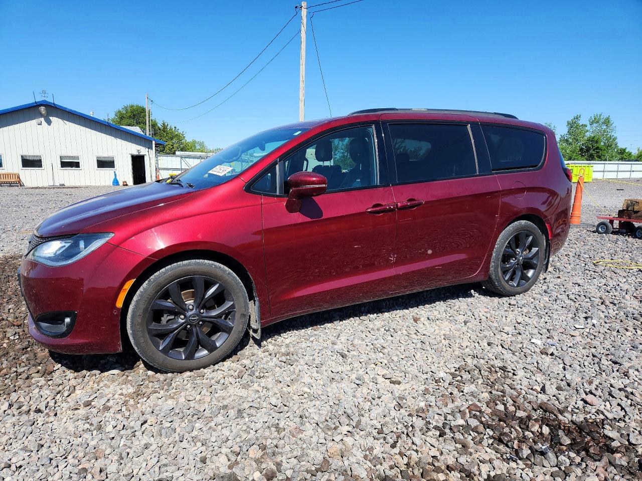 CHRYSLER PACIFICA 2018