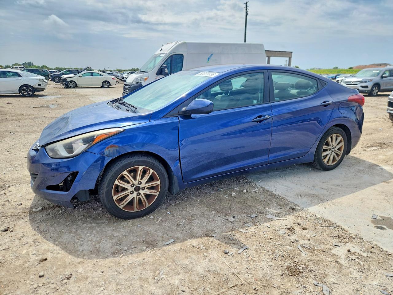 HYUNDAI ELANTRA 2015