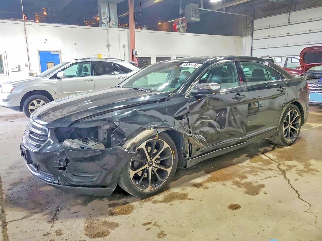 FORD TAURUS 2015