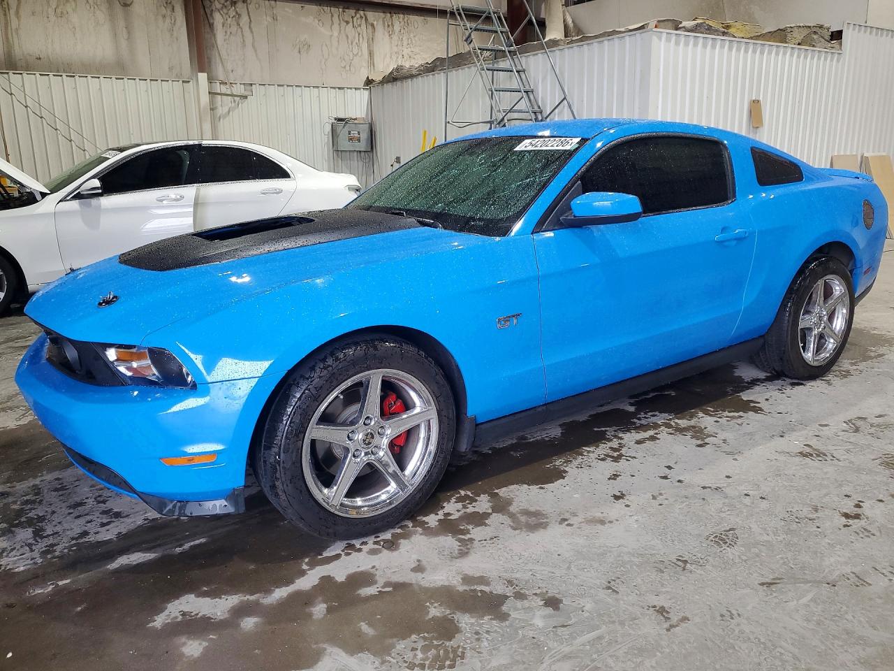 FORD MUSTANG 2010