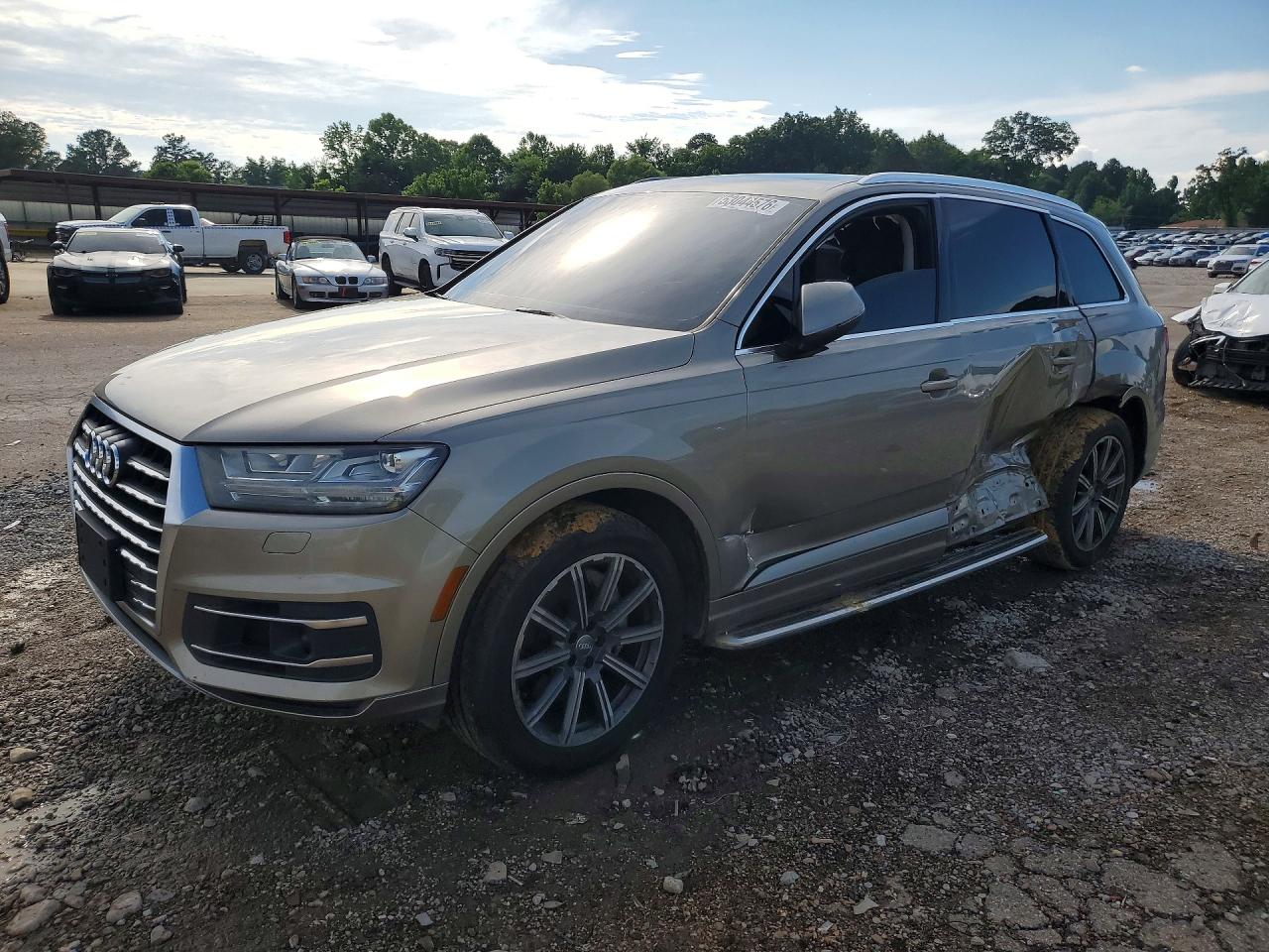 AUDI Q7 2017