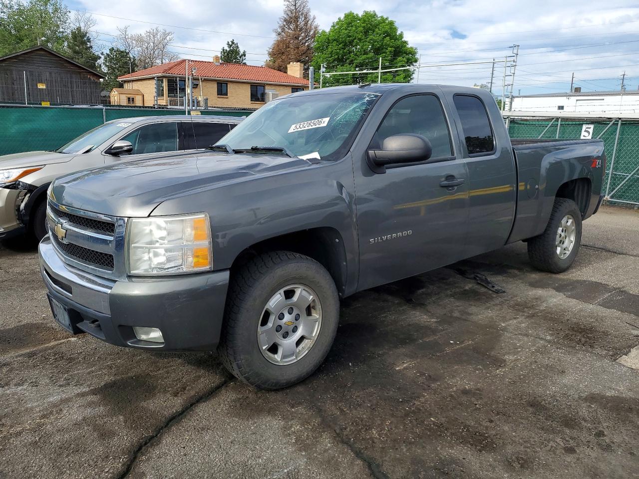 CHEVROLET SILVERADO 2011