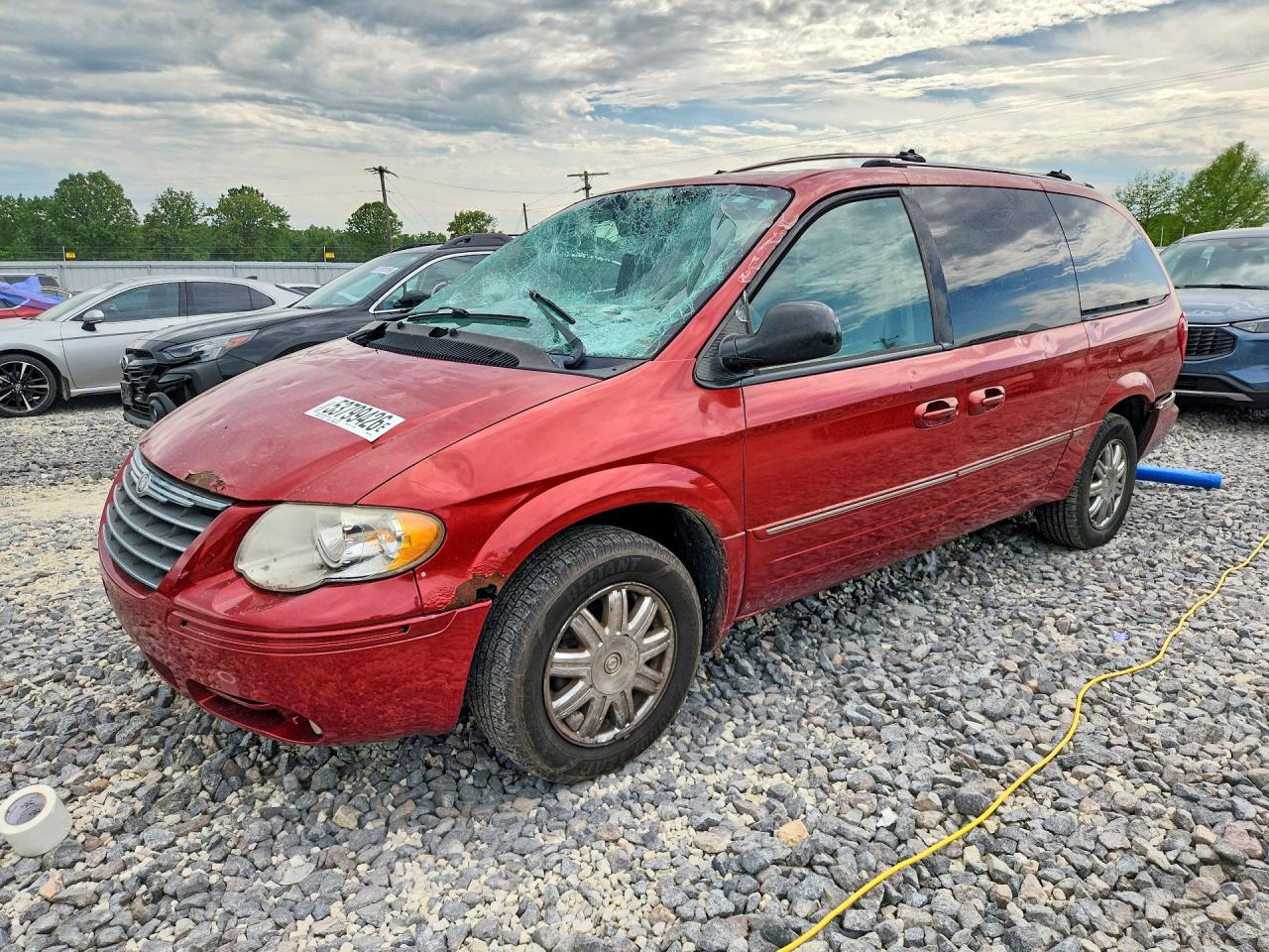 CHRYSLER TOWN & COUNTRY 2005