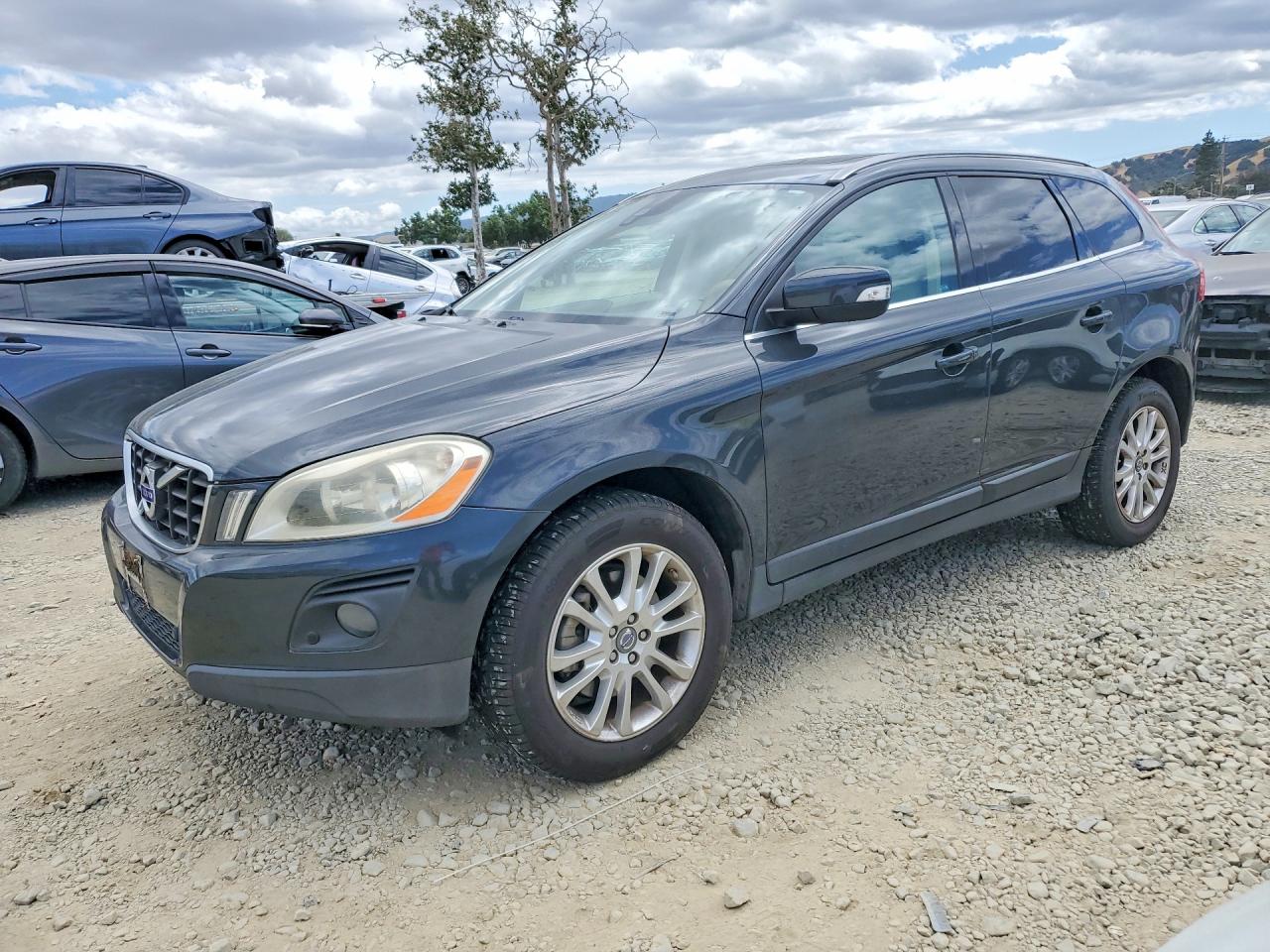 VOLVO XC60 2010