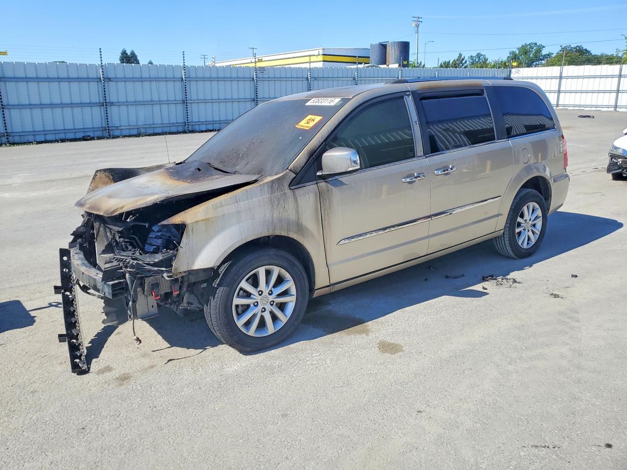 CHRYSLER TOWN & COUNTRY 2015