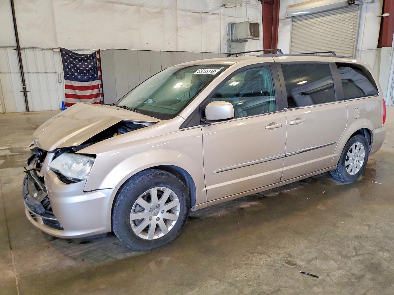 CHRYSLER TOWN & COUNTRY 2014