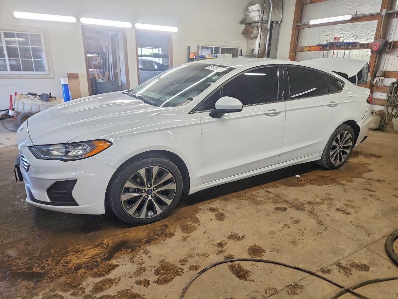 FORD FUSION 2019