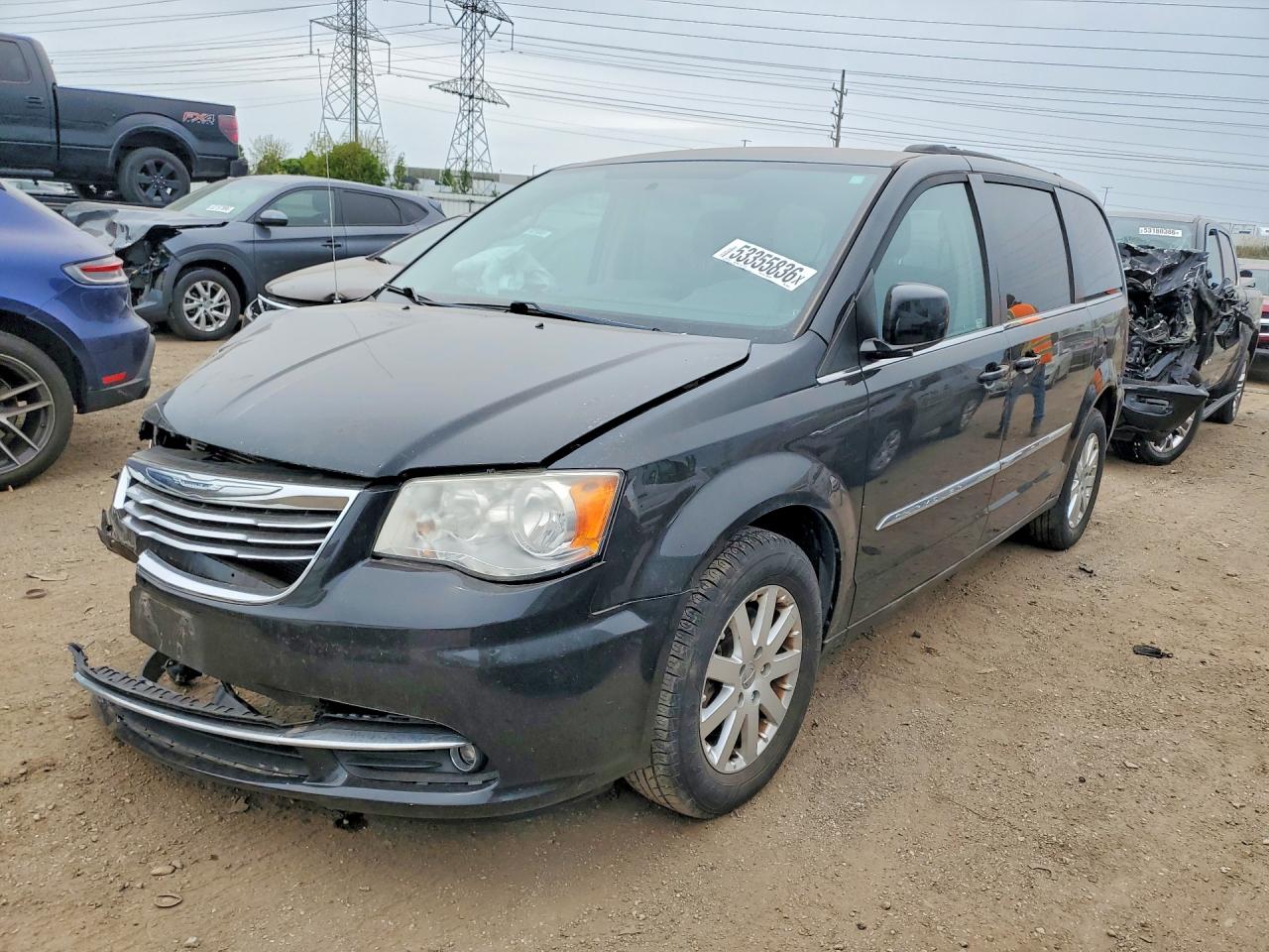 CHRYSLER TOWN & COUNTRY 2013