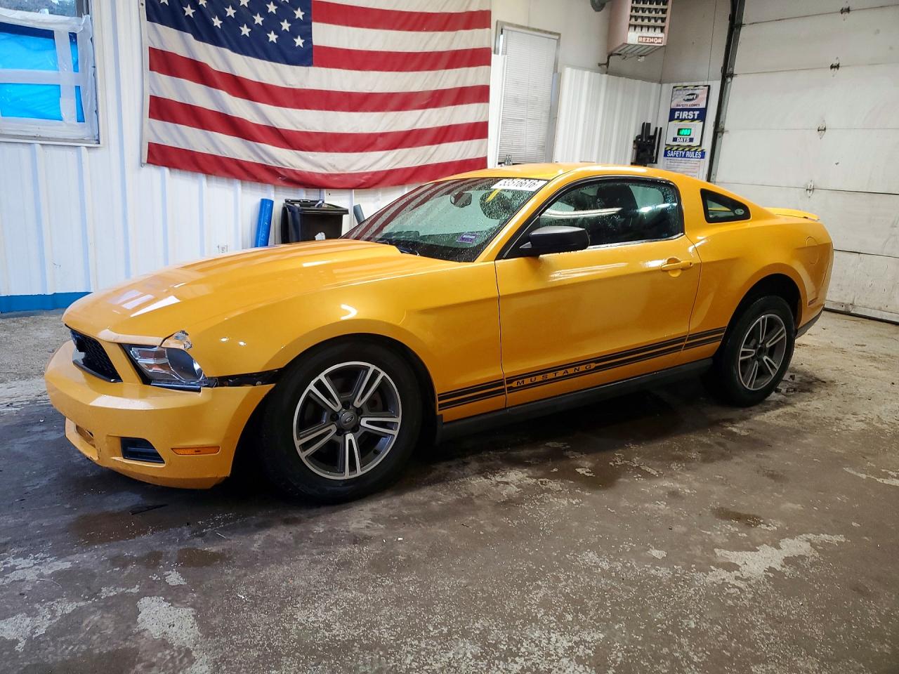 FORD MUSTANG 2011