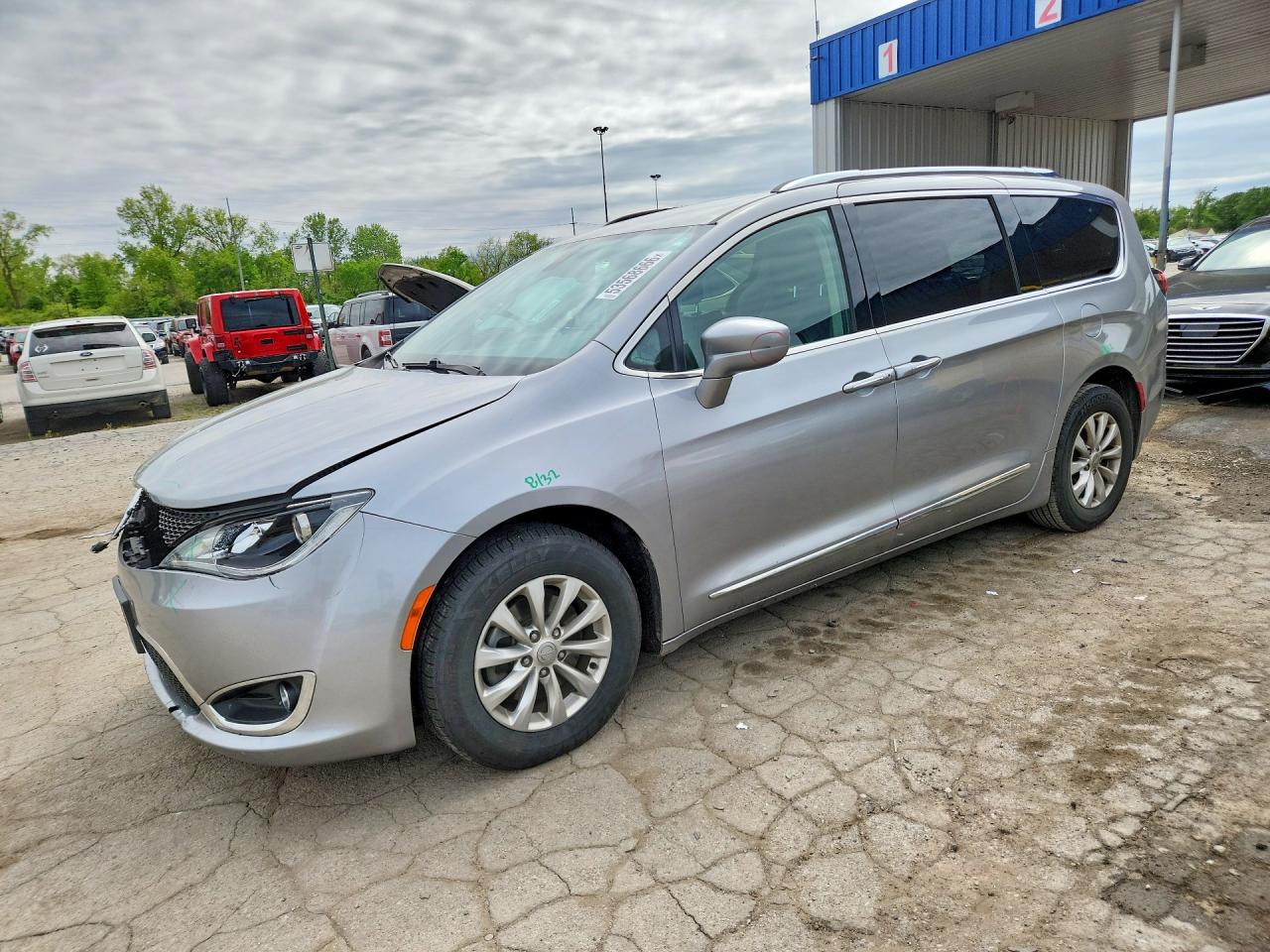 CHRYSLER PACIFICA 2018