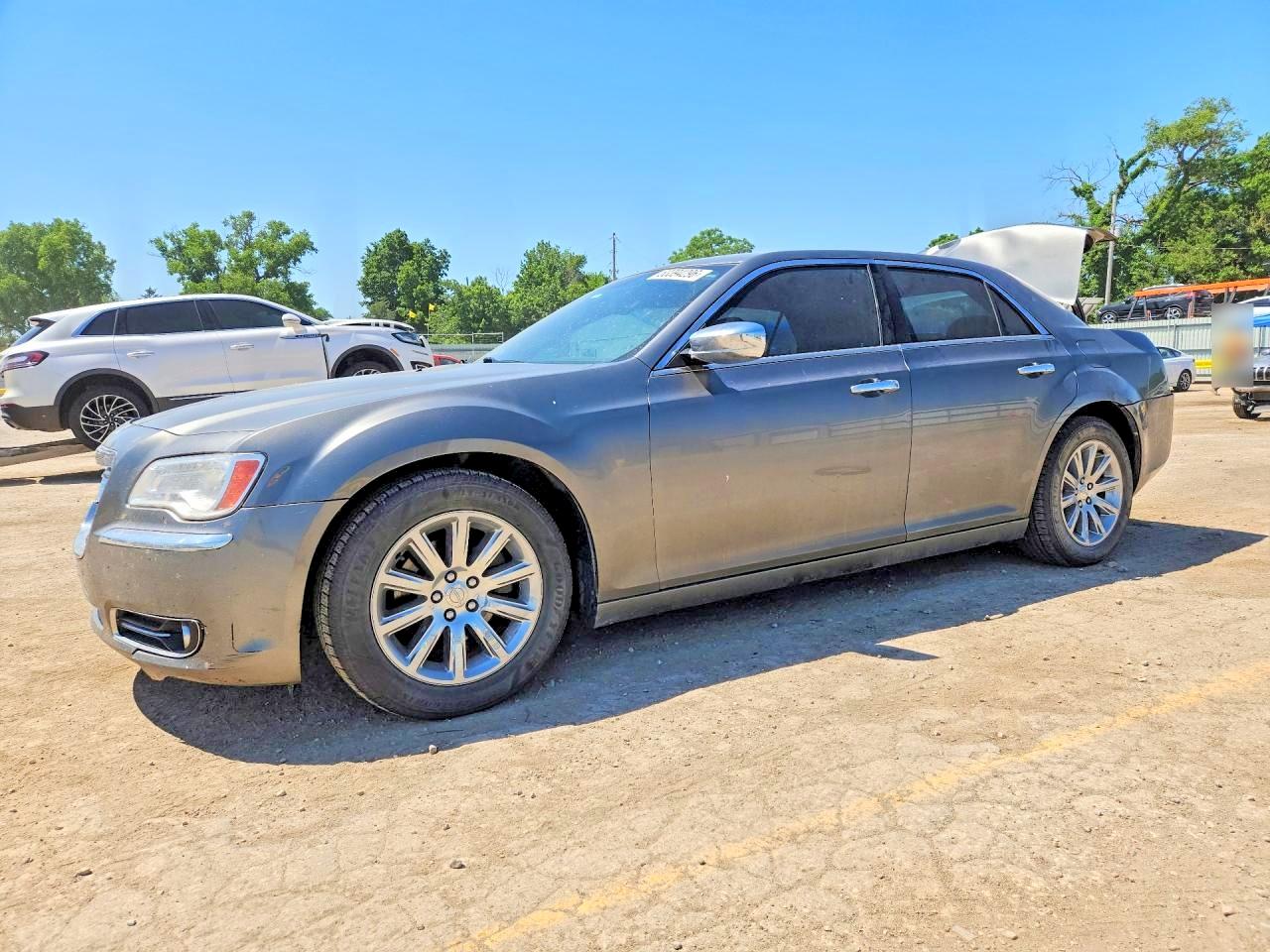 CHRYSLER 300 2012