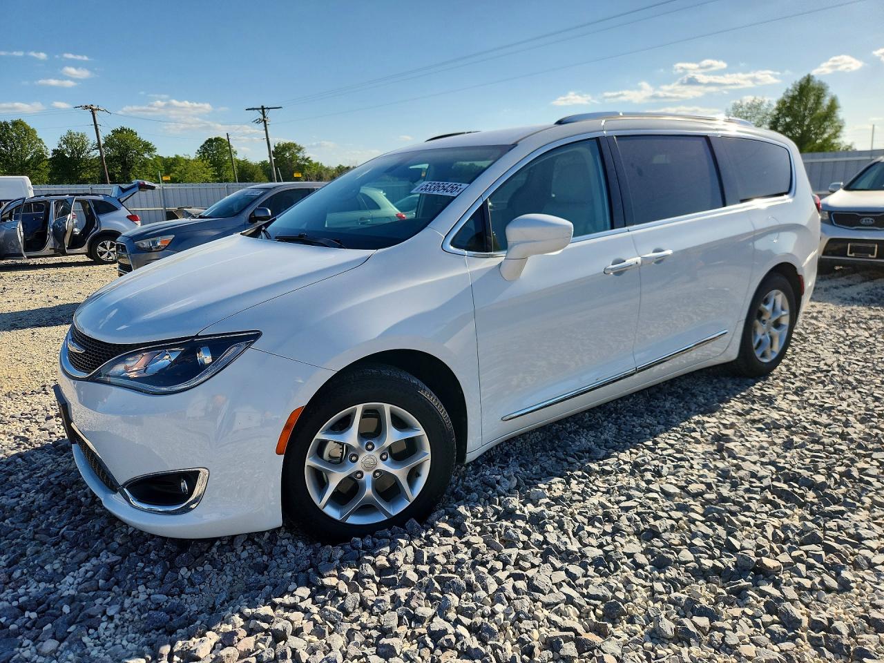 CHRYSLER PACIFICA 2018